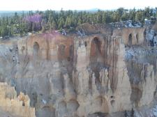 Arches and hoodoos below the canyon edge